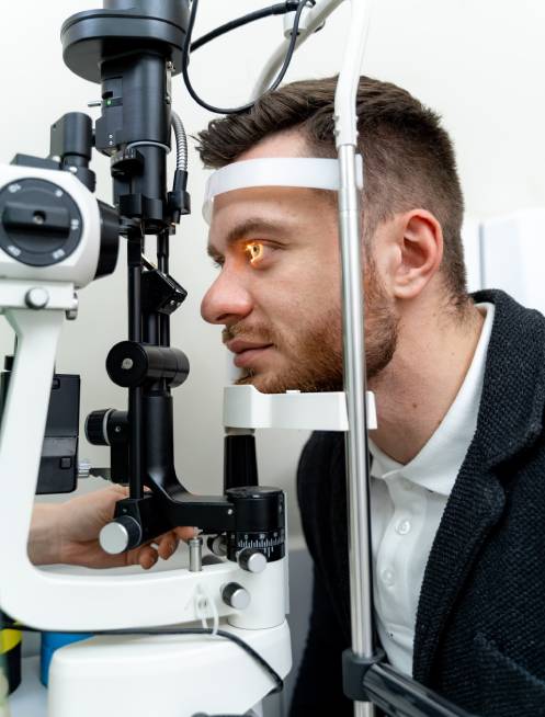 oftalmologo-hombre-en-toluca.jpg